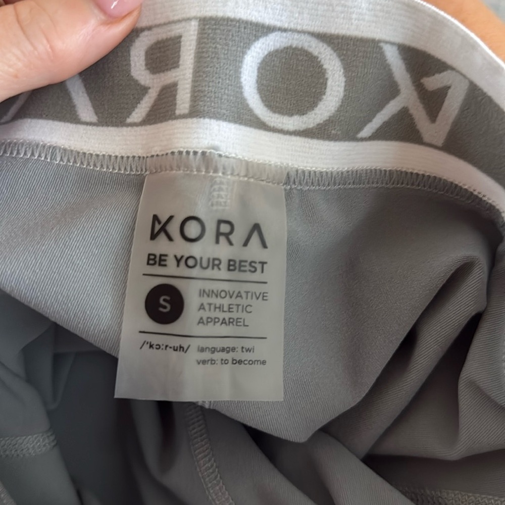 KORA Like New Power Leggings Logo Waist in Grey  Size Small - Picture 6 of 6